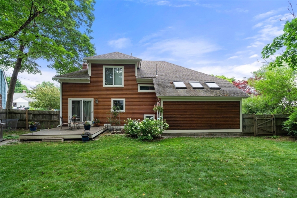 6 Walnut Avenue