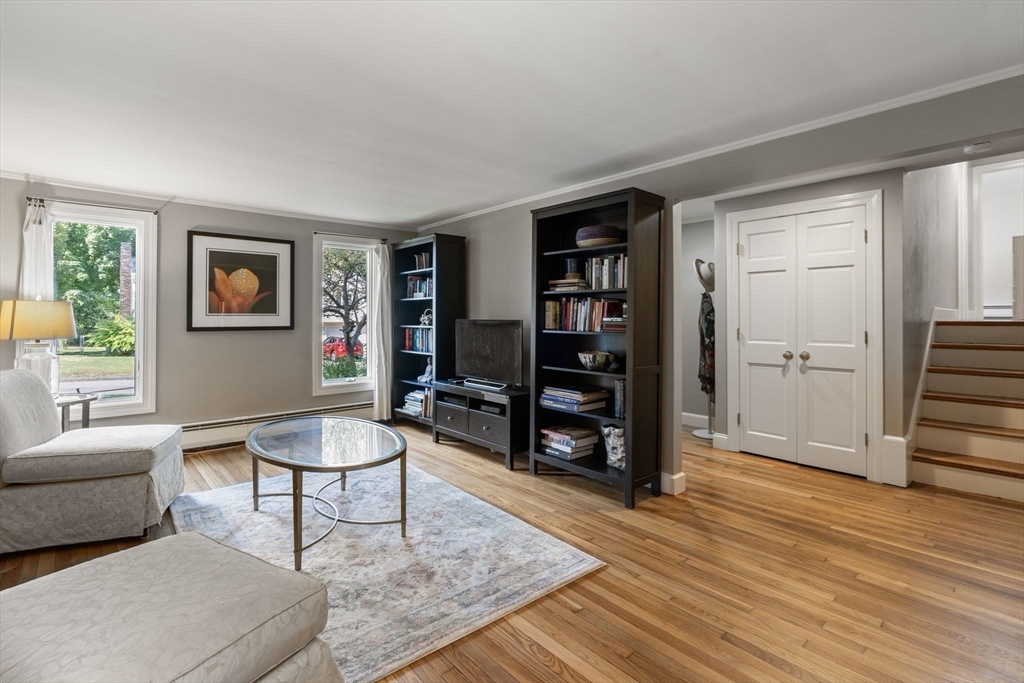 6 Walnut Avenue