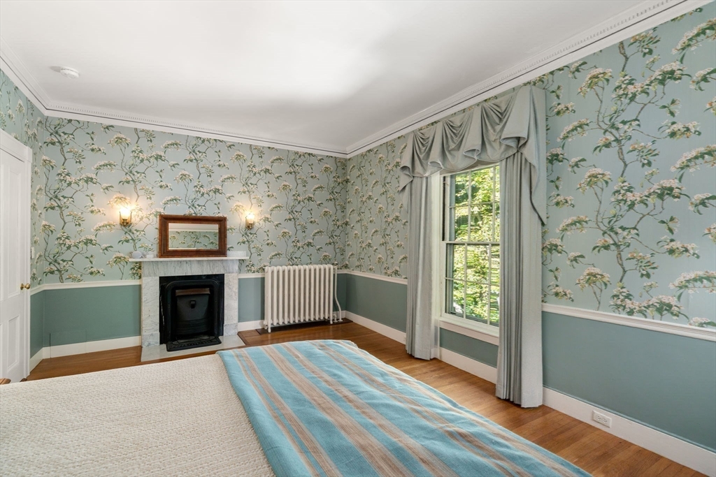 62 Old River Place