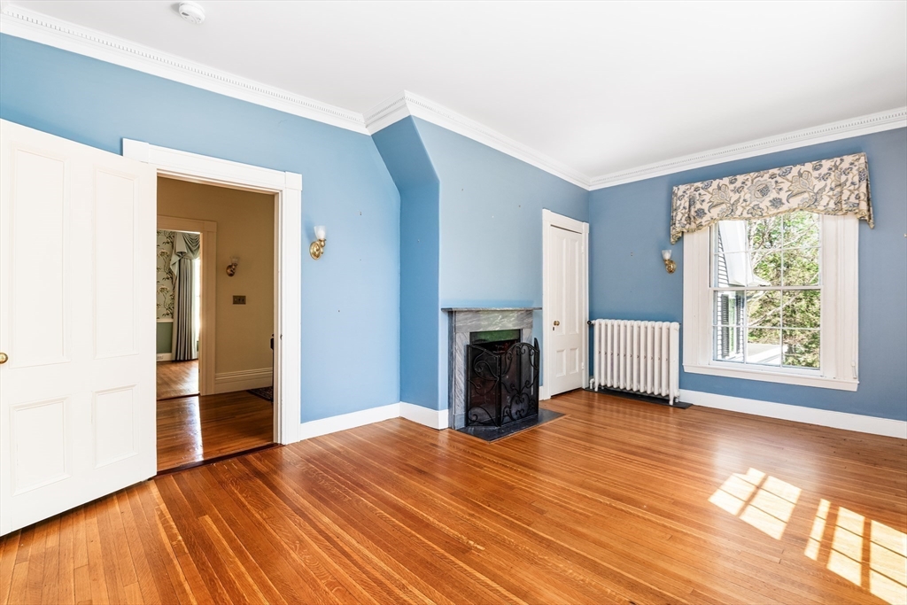 62 Old River Place