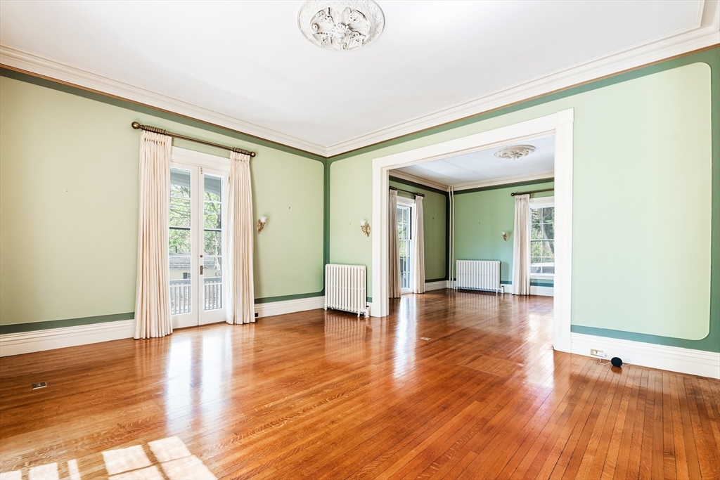 62 Old River Place