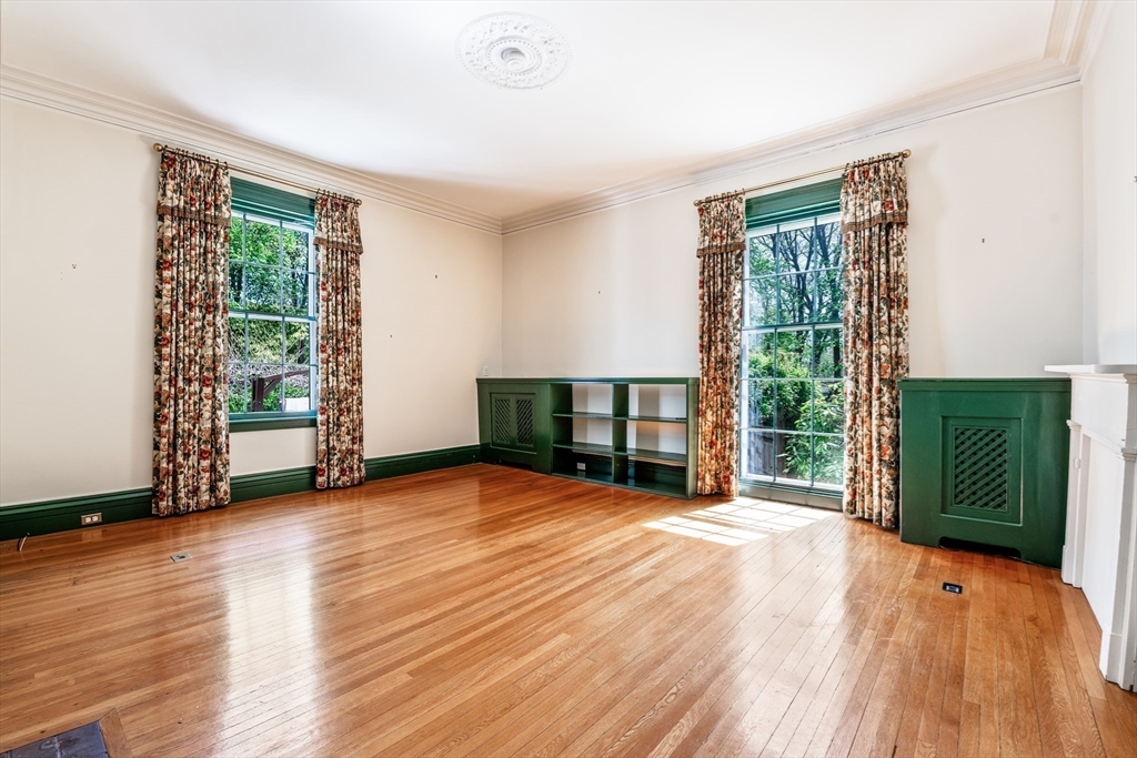 62 Old River Place
