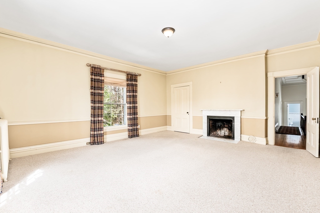 62 Old River Place