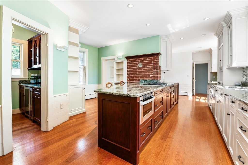 62 Old River Place