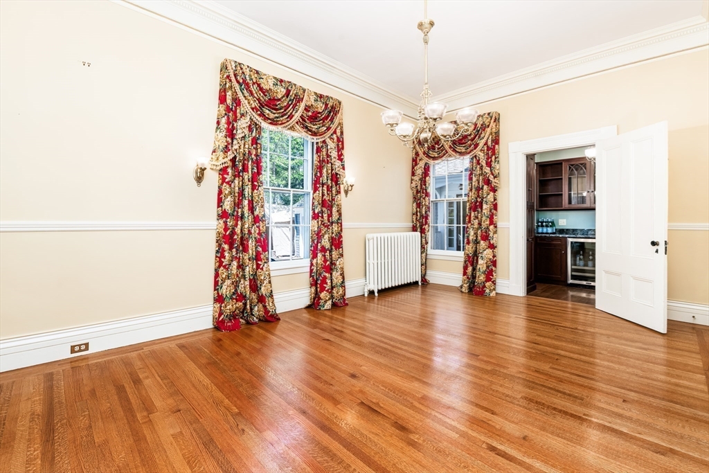 62 Old River Place