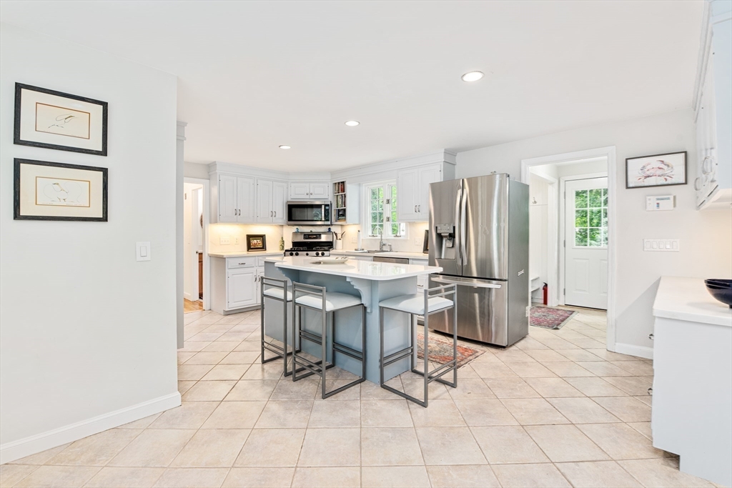 2 Surrey Lane