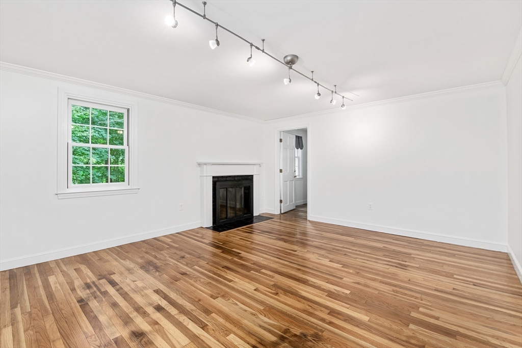 2 Surrey Lane