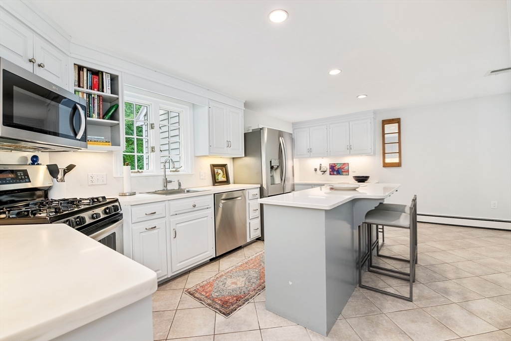 2 Surrey Lane