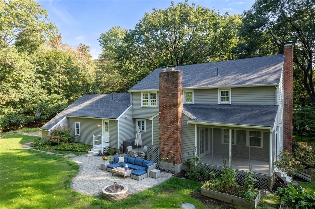 2 Surrey Lane