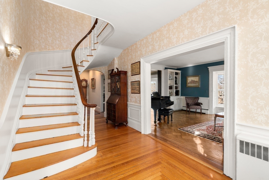 8 Washington Street