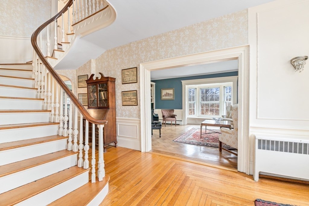 8 Washington Street