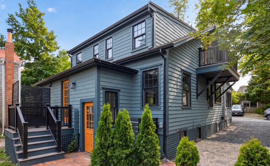 21 Brewster Street