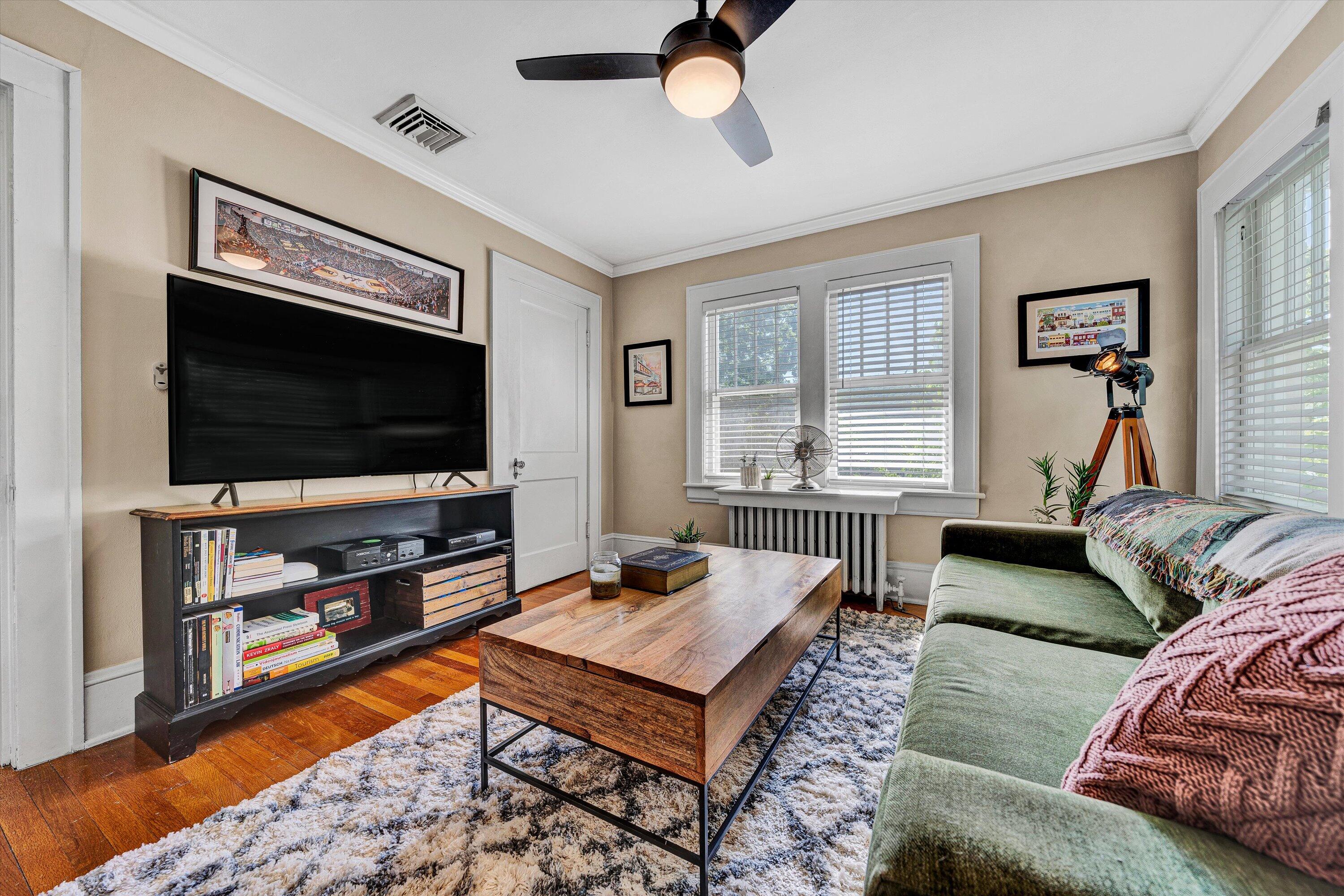 2615 Wycliffe AVE SW