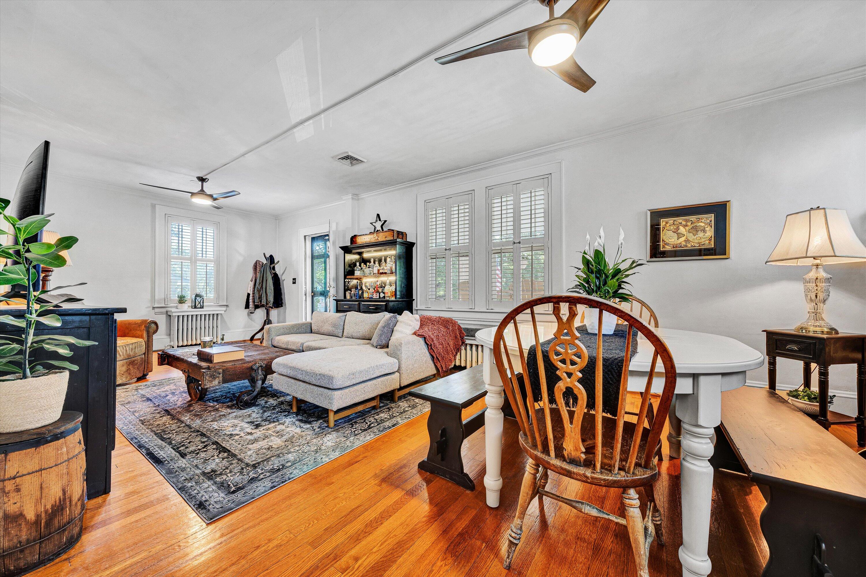 2615 Wycliffe AVE SW