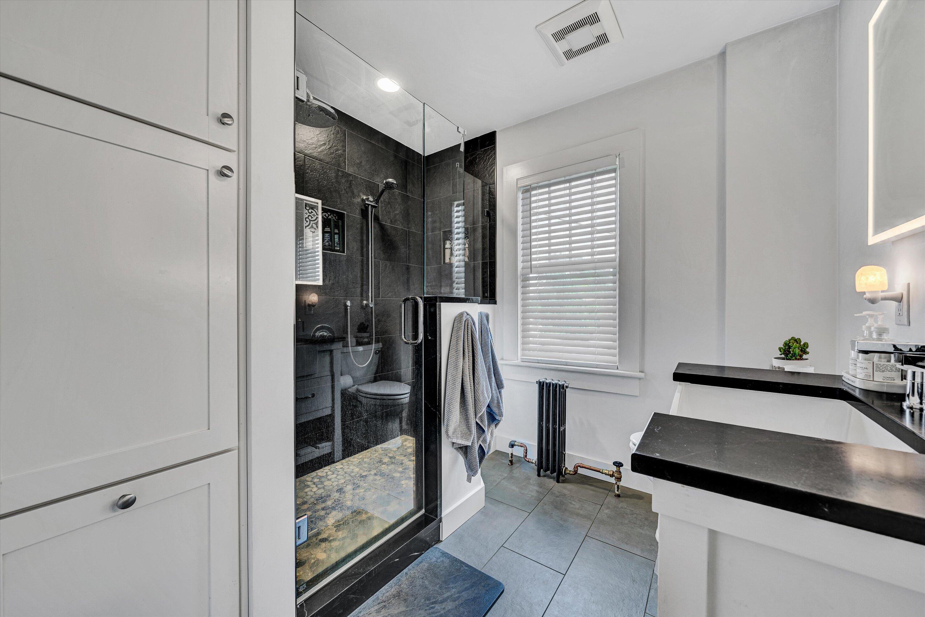 2615 Wycliffe AVE SW