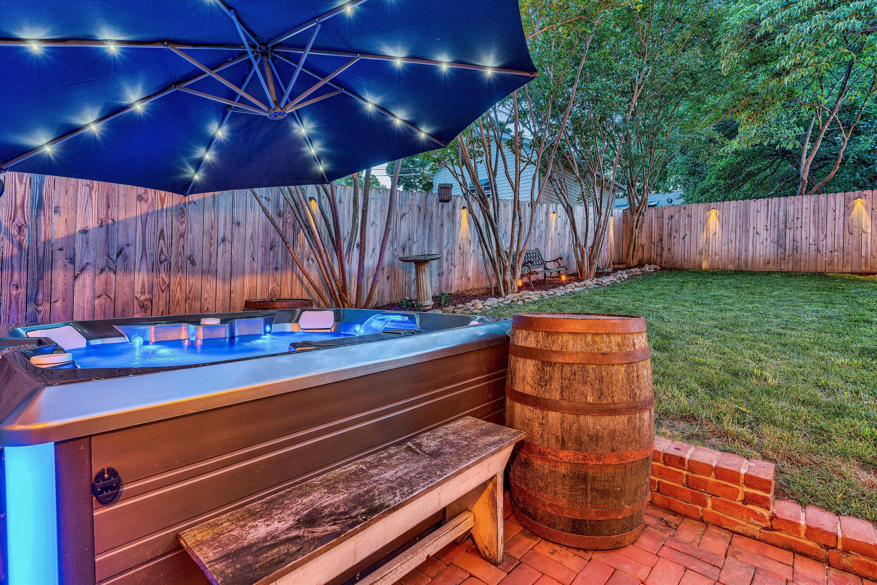 2615 Wycliffe AVE SW