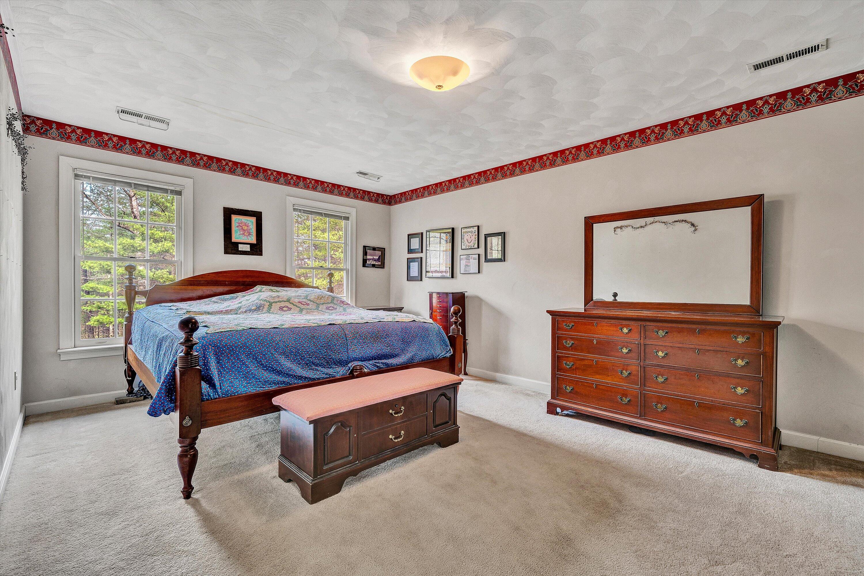 5504 South Roselawn RD