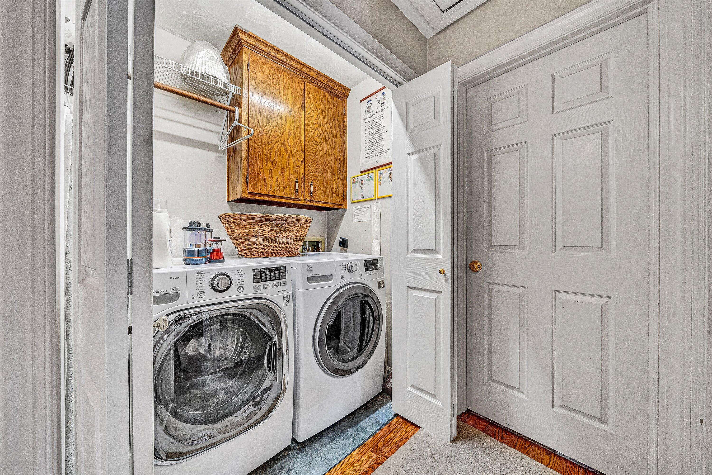 5504 South Roselawn RD