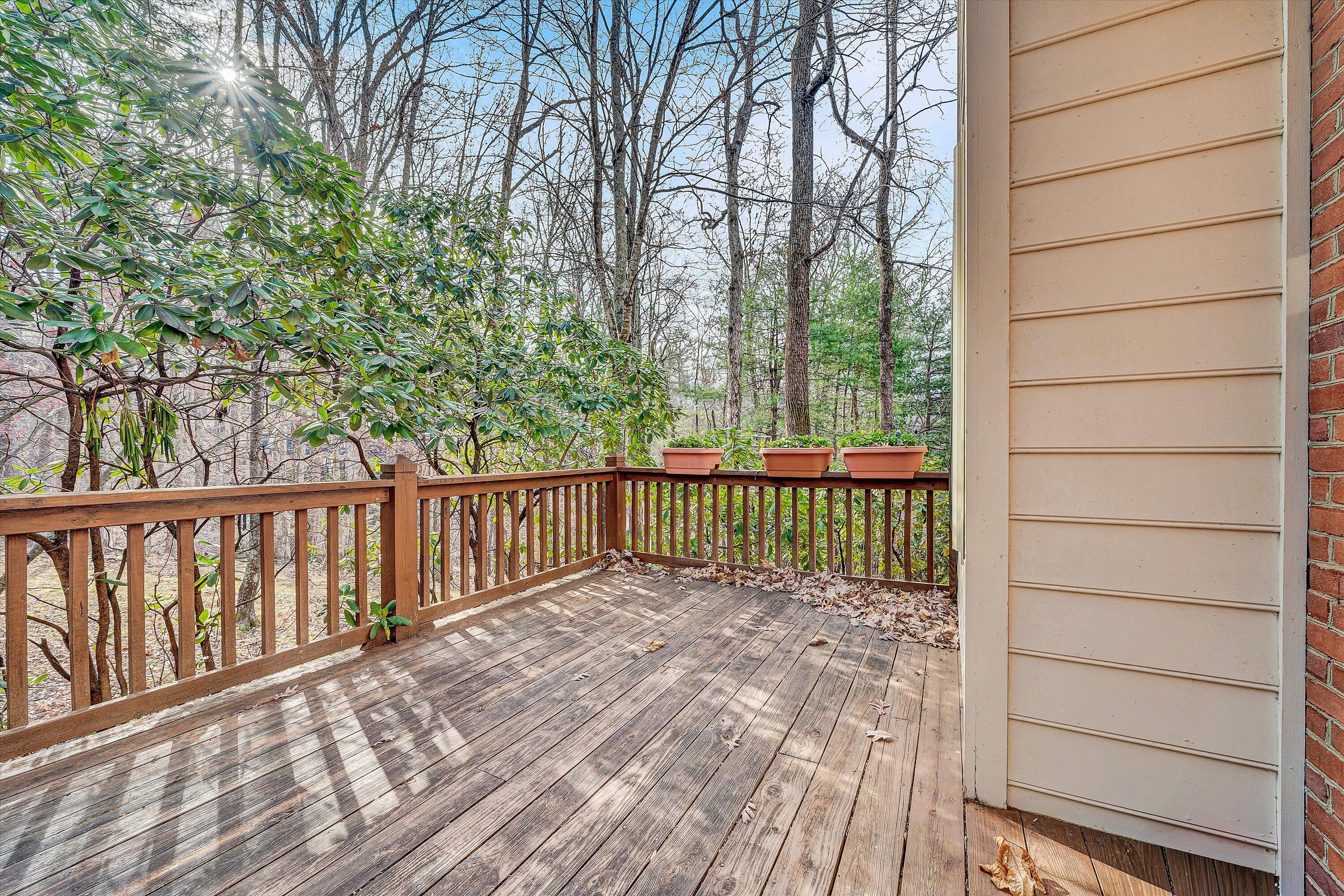 5504 South Roselawn RD