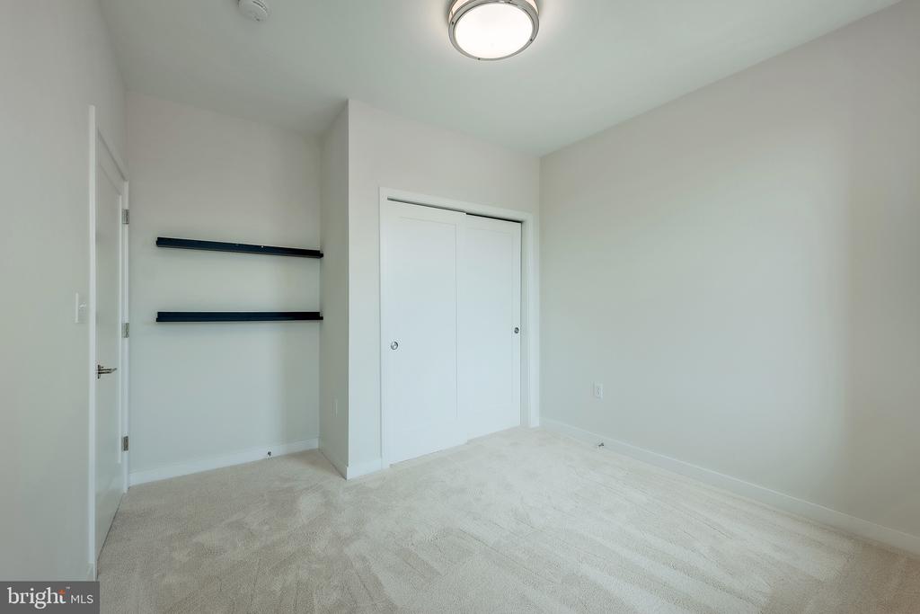 1350 Maryland Ave NE #401