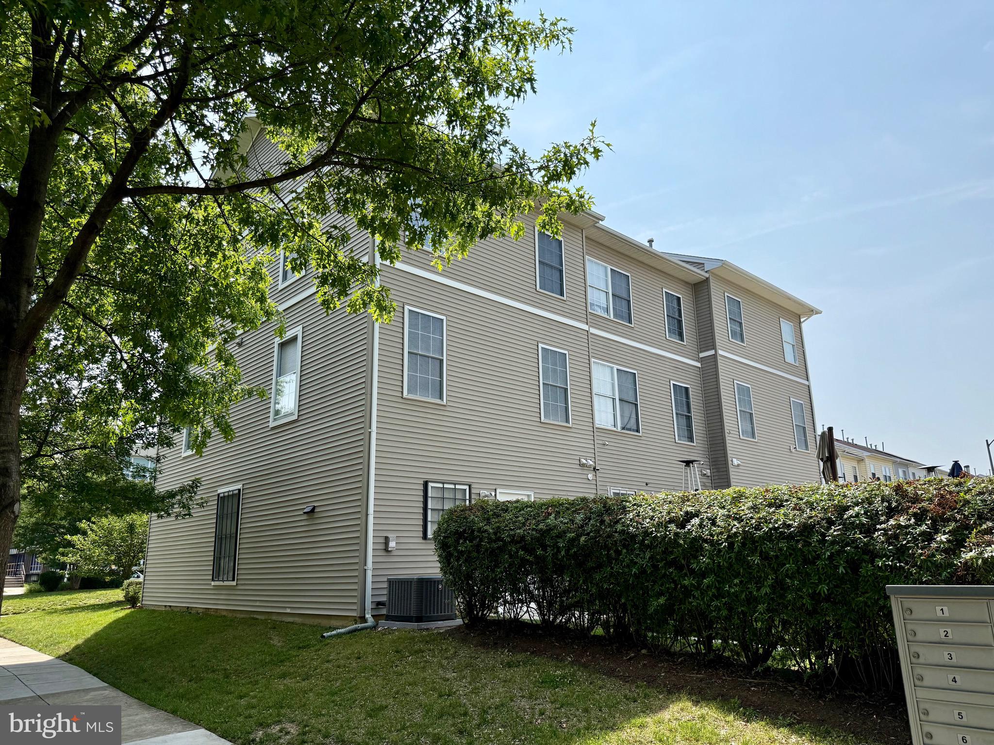 3241 Stanton Rd SE