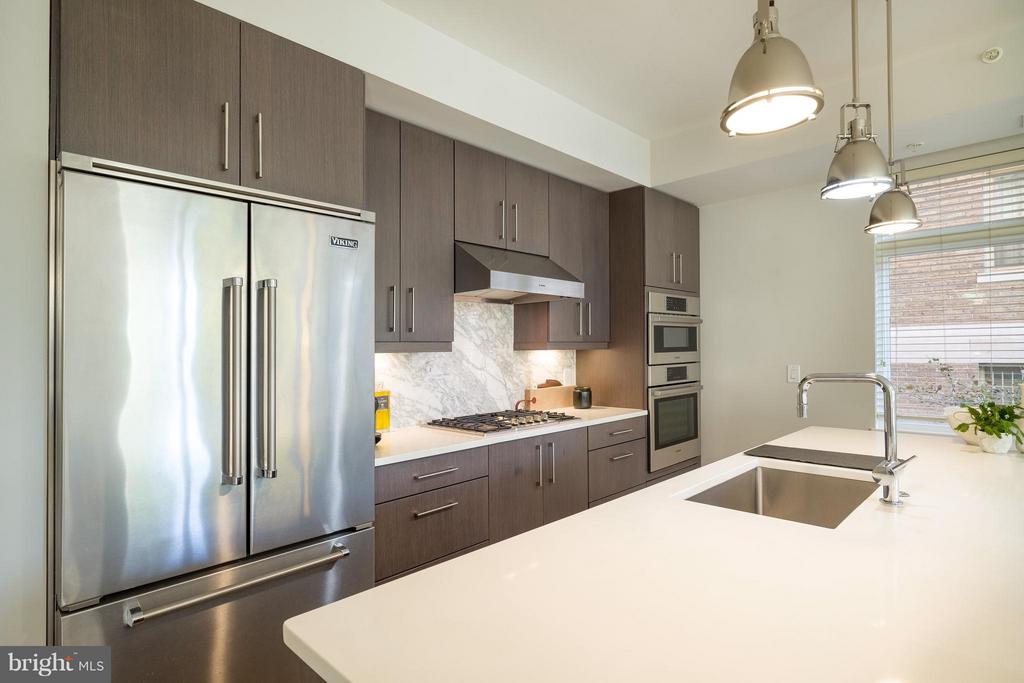2225 CALIFORNIA ST NW #201