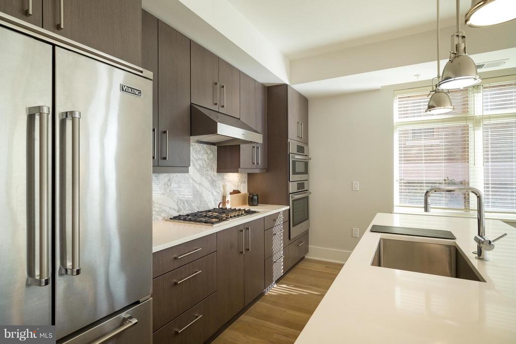 2225 CALIFORNIA ST NW #201