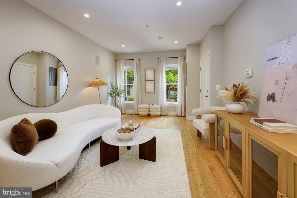 710 KENYON STREET NW Unit: 1