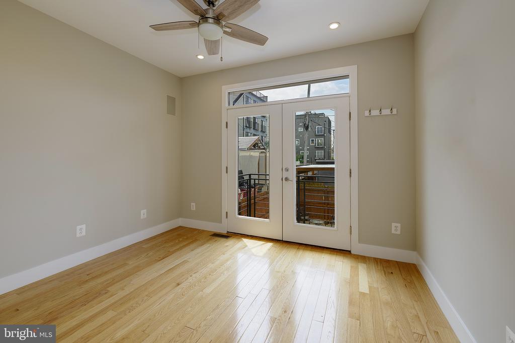 710 KENYON STREET NW Unit: 1