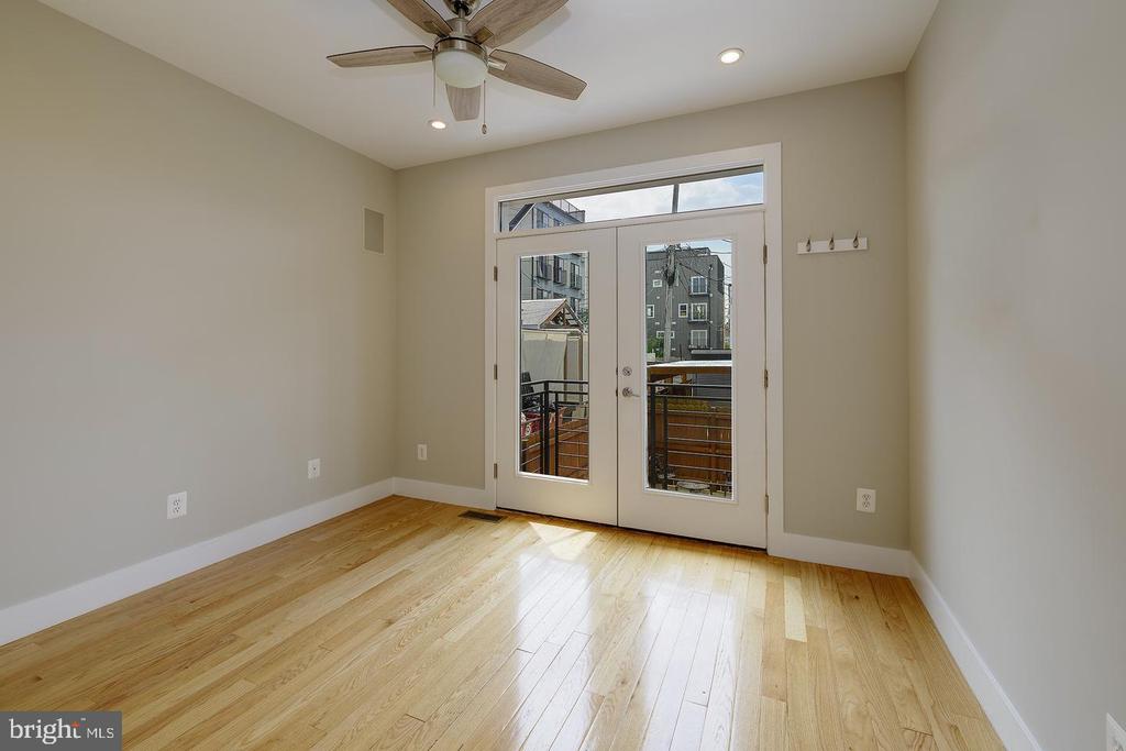 710 KENYON STREET NW Unit: 1