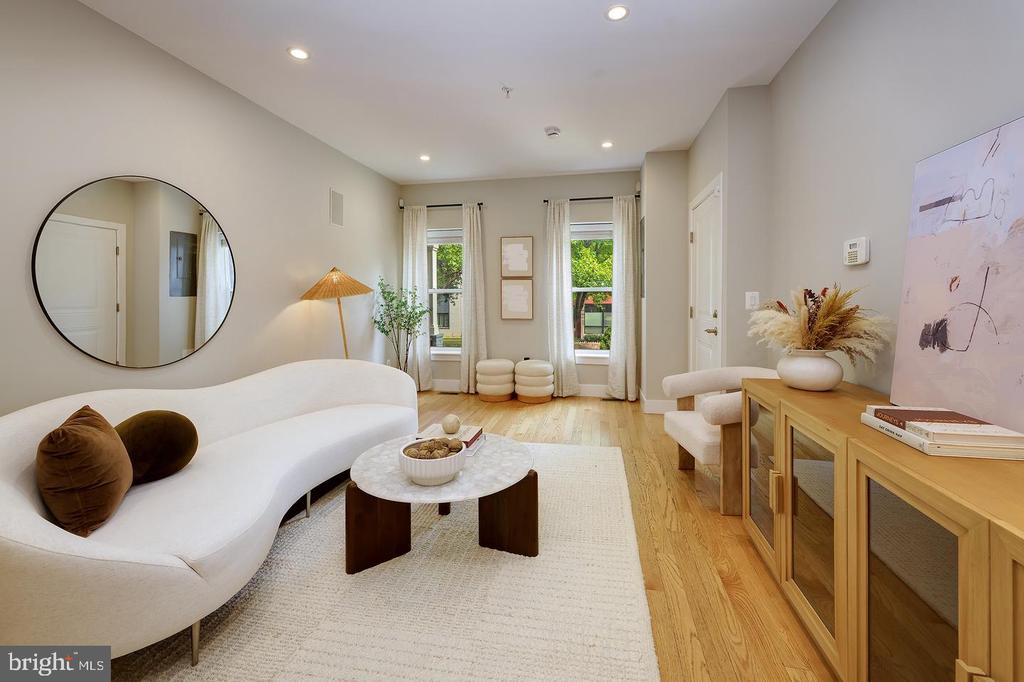710 KENYON STREET NW Unit: 1