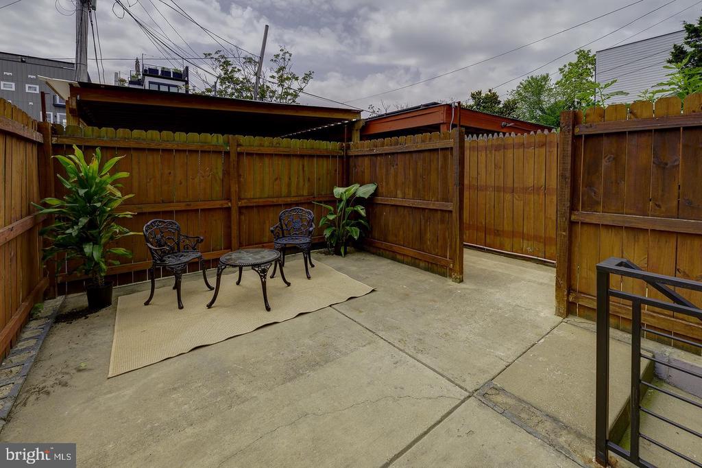 710 KENYON STREET NW Unit: 1