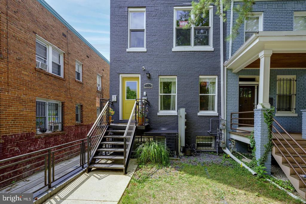 710 KENYON STREET NW Unit: 1