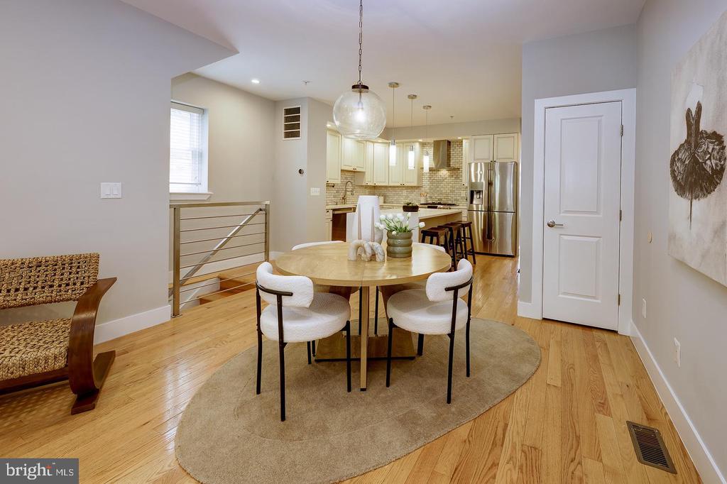 710 KENYON STREET NW Unit: 1
