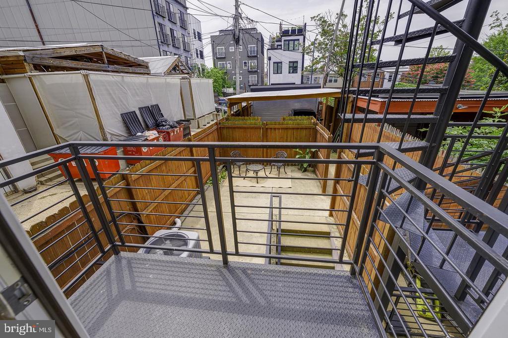 710 KENYON STREET NW Unit: 1
