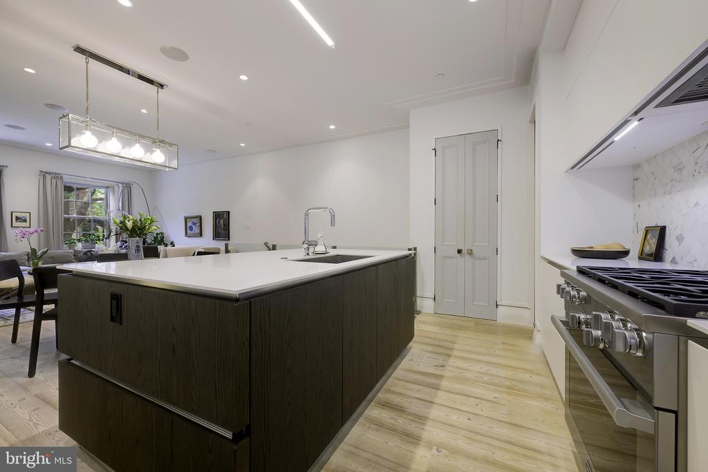 1837 WYOMING AVENUE NW Unit: A