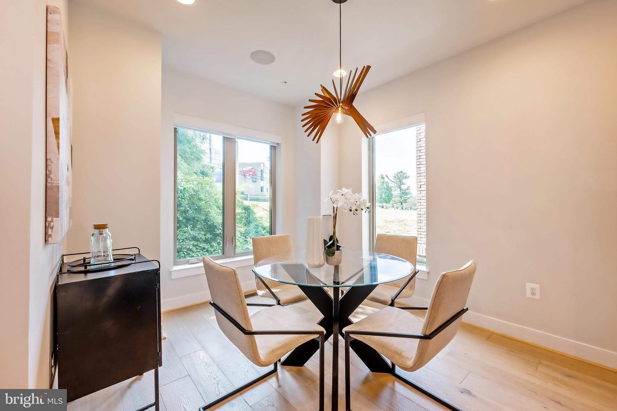 856 Thompson Cres #48