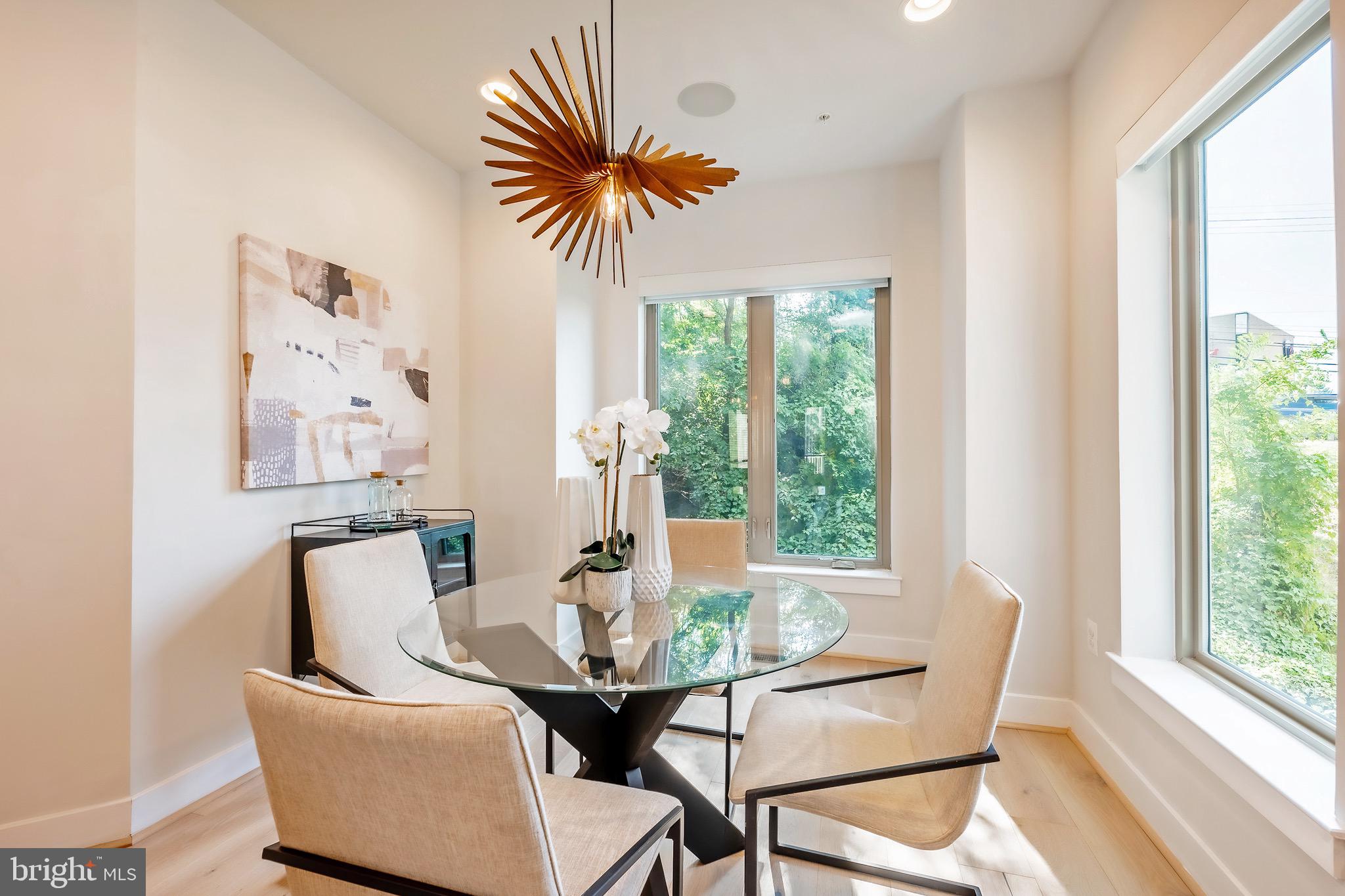 856 Thompson Cres #48