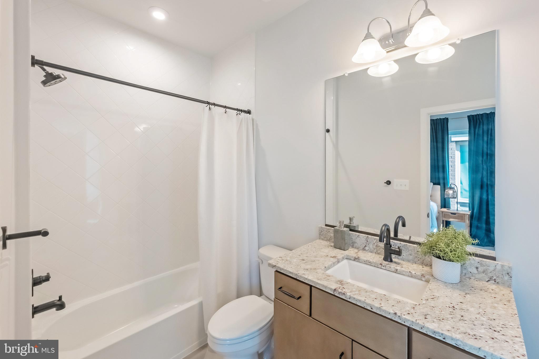 856 Thompson Cres #48