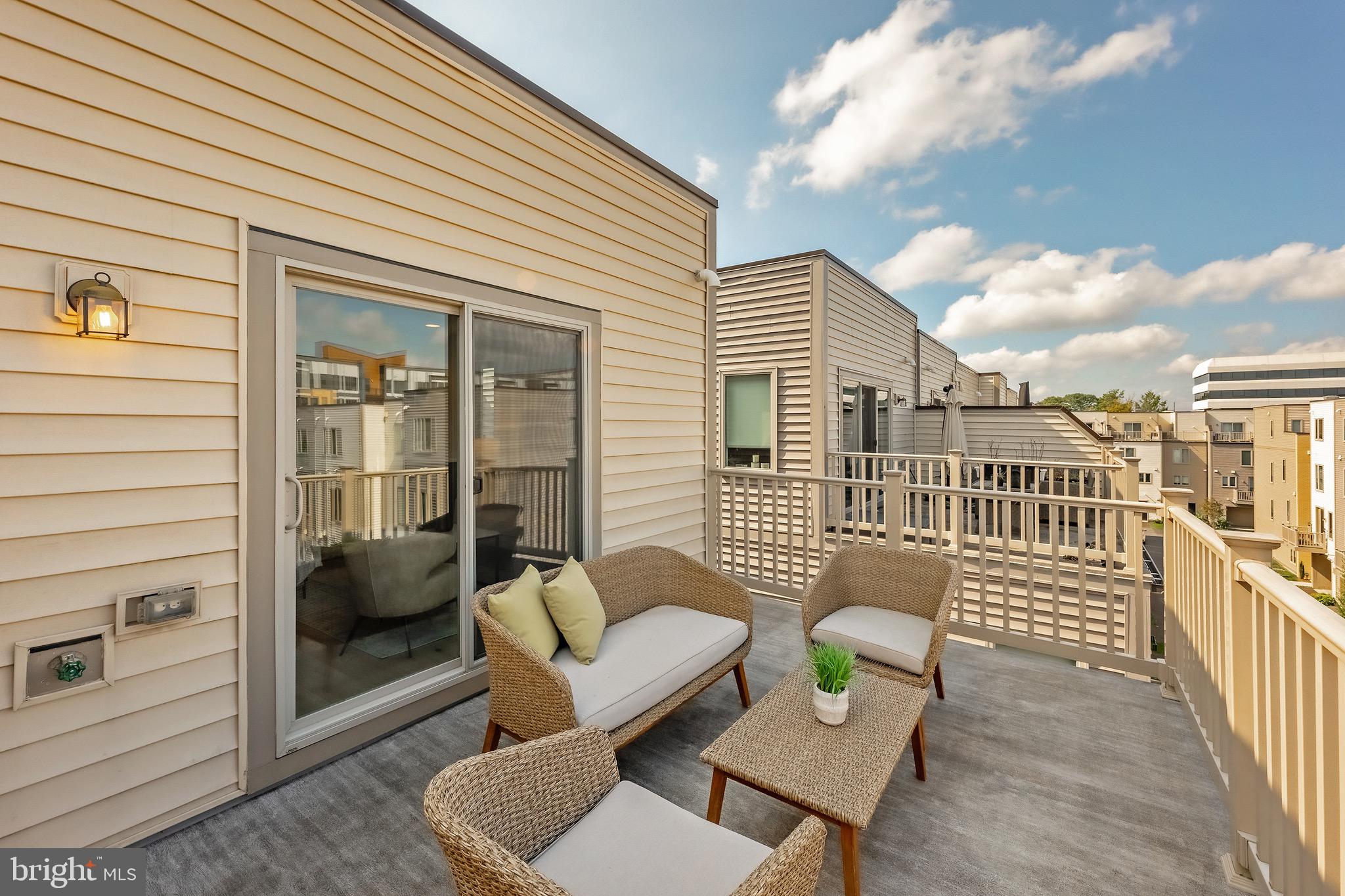 856 Thompson Cres #48