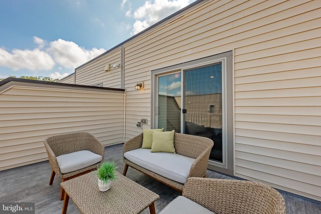 856 Thompson Cres #48
