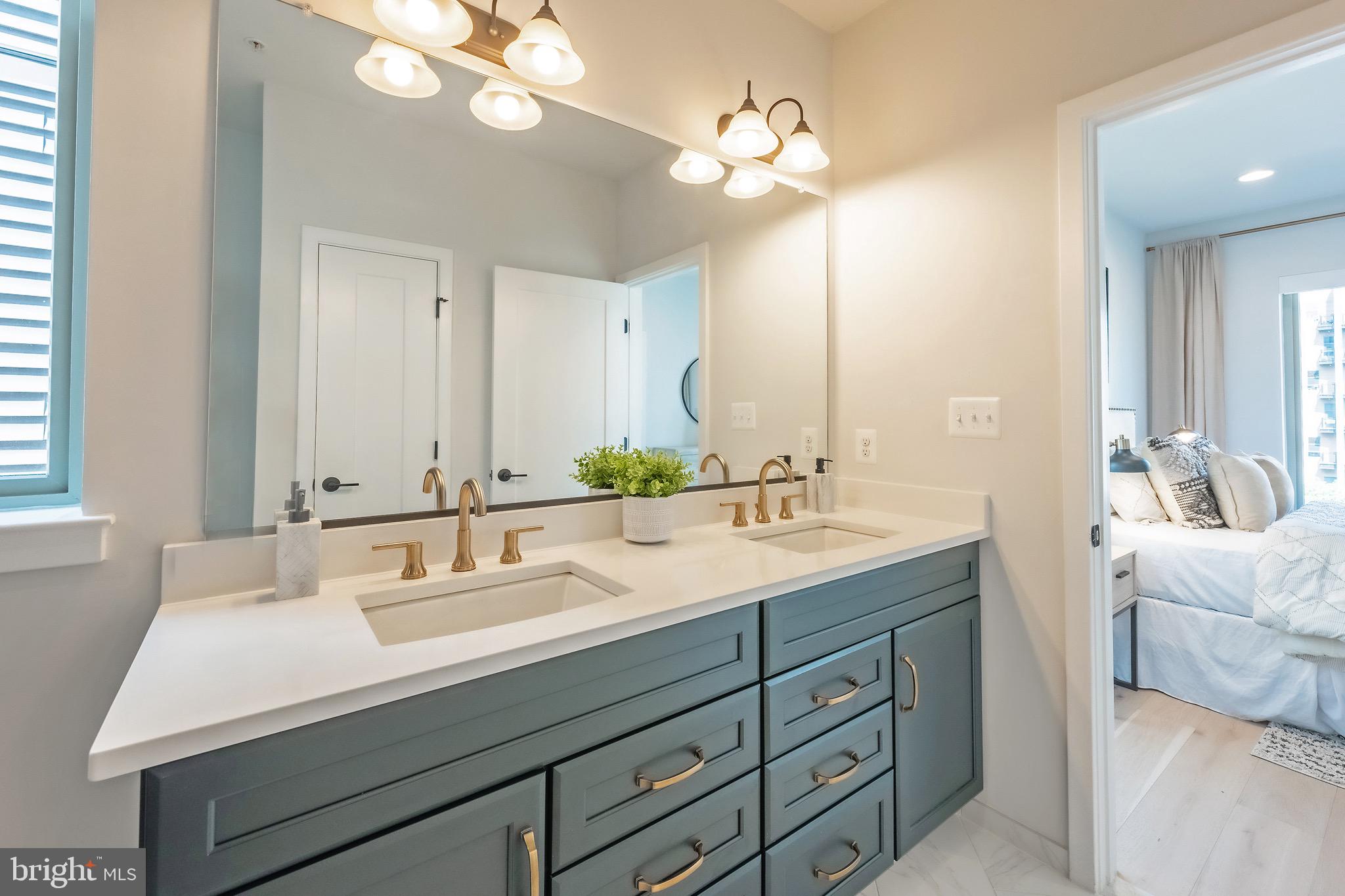 856 Thompson Cres #48