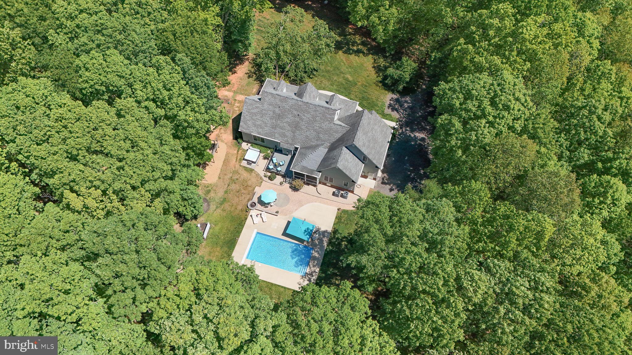 2633 GENITO ROAD