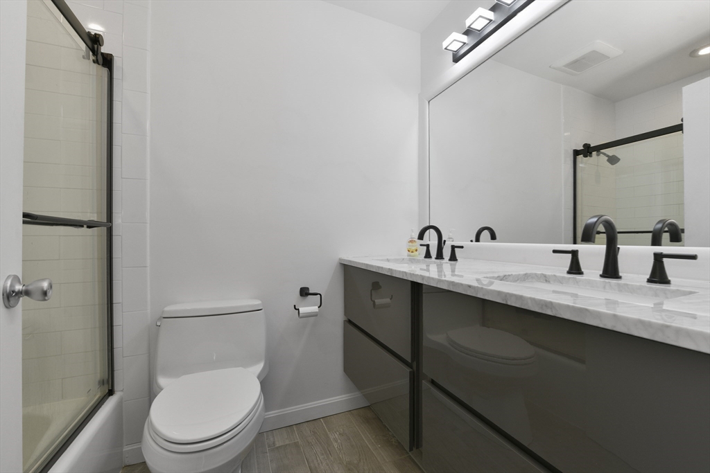 30-34 E Concord St # 20