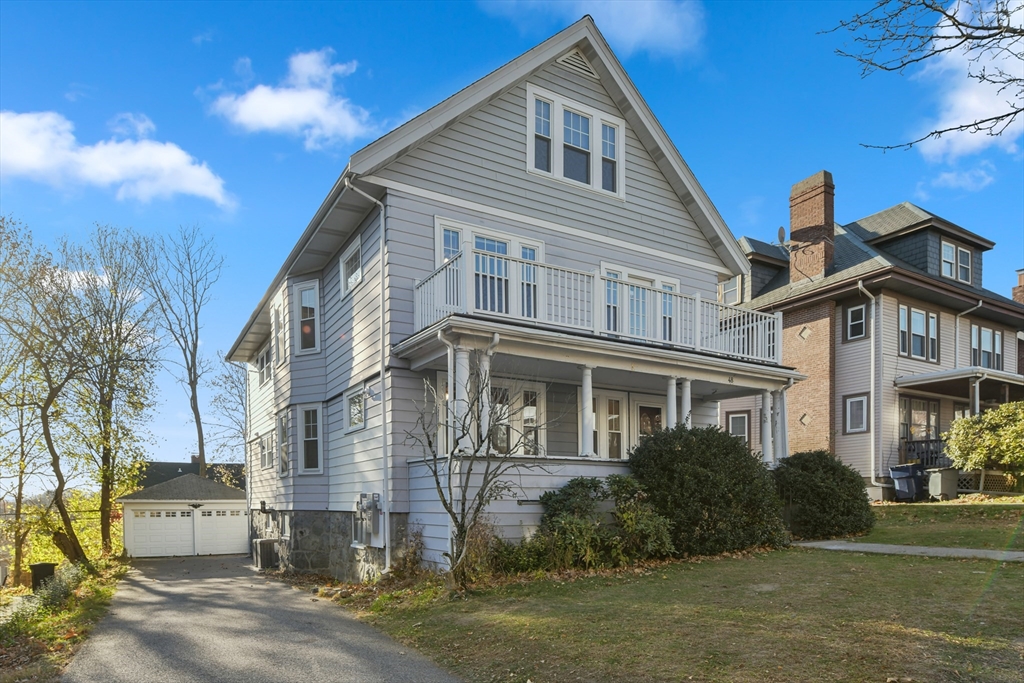 48 Manthorne Rd # 2