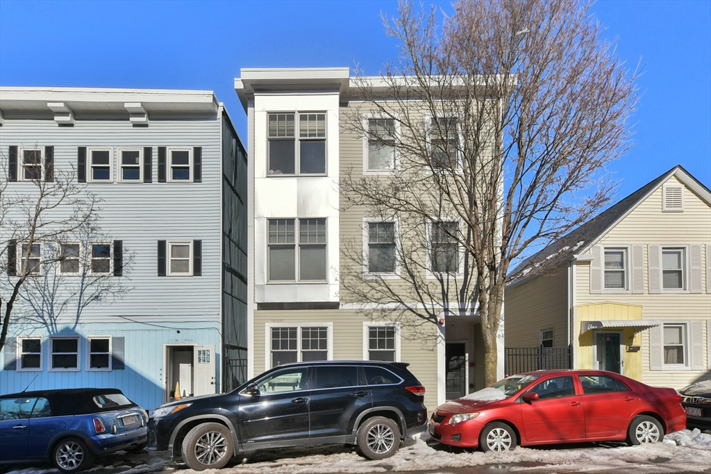 404 W 2nd St # 1