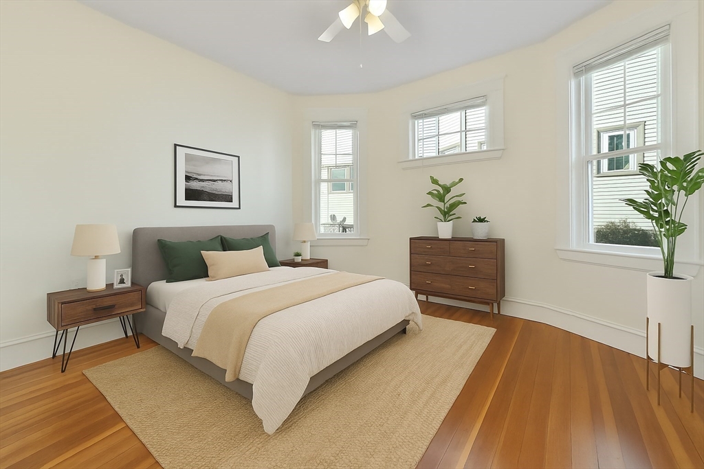 48 Manthorne Rd # 1