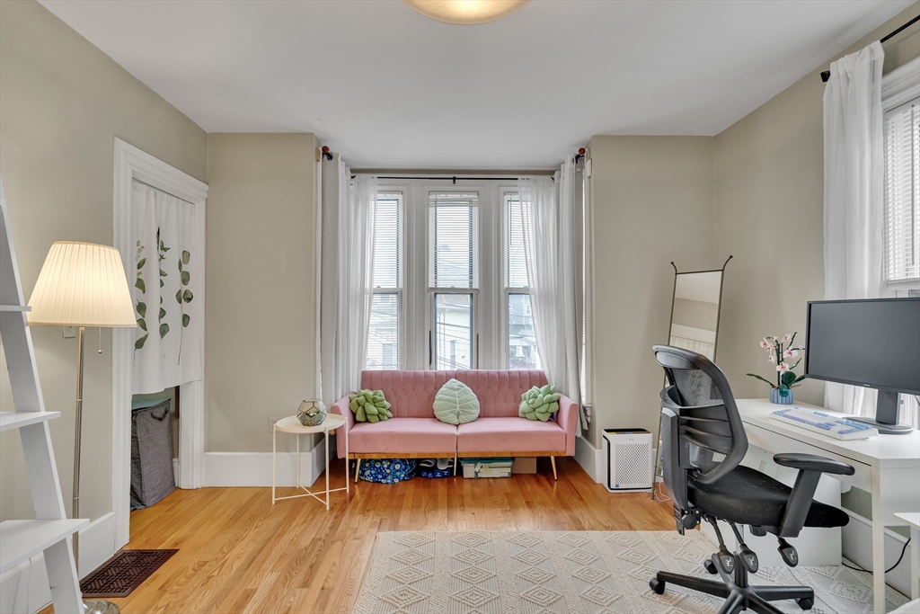 24 Pinckney St # 2