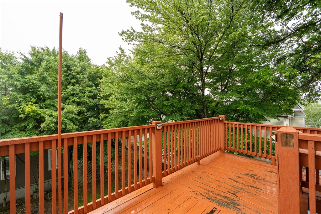 24 Pinckney St # 2
