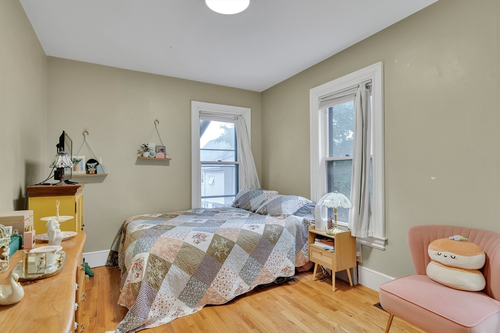 24 Pinckney St # 2